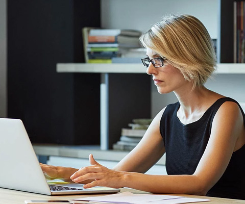 woman at laptop